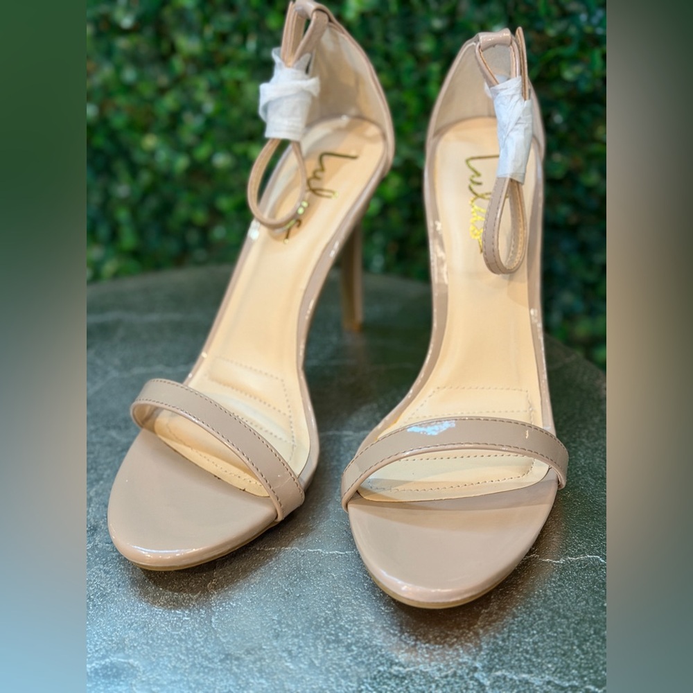 New Lulus Walking Away nude patent ankle strap high-heel sandals.